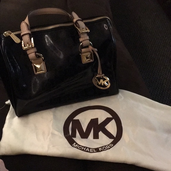 Michael Kors Handbags - Michael Kors Greyson Bag